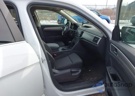 2018 Volkswagen Atlas 3.6L V6 S из США, поврежденный, VIN 1V2GR2CA1JC546812